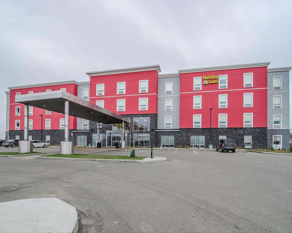 ססקאטון Best Western Plus Airport Inn & Suites מראה חיצוני תמונה
