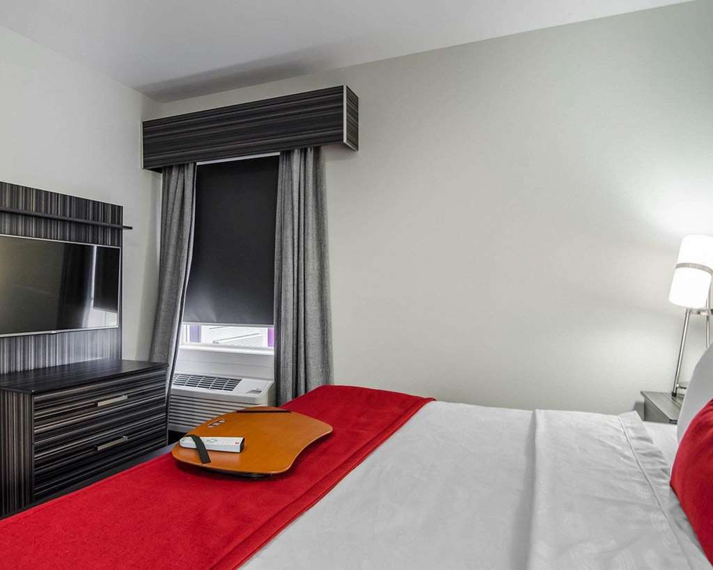 ססקאטון Best Western Plus Airport Inn & Suites חדר תמונה